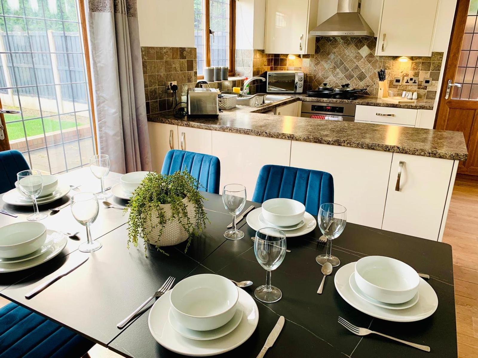3Br House Ossett-Wakefield, Free Parking 3 Cars Wi Fi Long Stays Eksteriør bilde