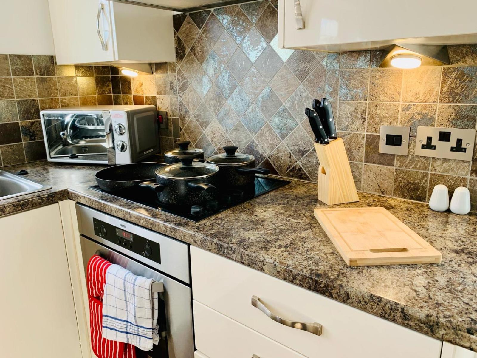 3Br House Ossett-Wakefield, Free Parking 3 Cars Wi Fi Long Stays Eksteriør bilde