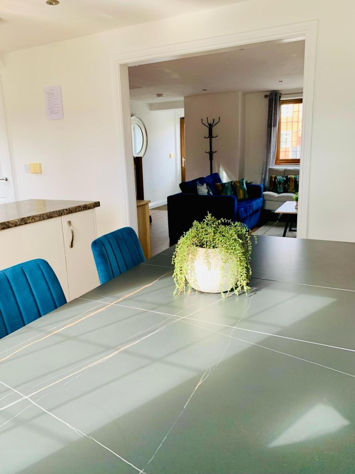 3Br House Ossett-Wakefield, Free Parking 3 Cars Wi Fi Long Stays Eksteriør bilde